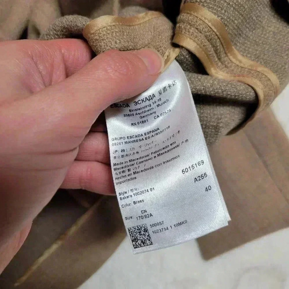 Escada Tan Knit Sweater Blazer Jacket Gold Logo Buttons Loro Piana Wool Cashmere - Picture 4 of 10